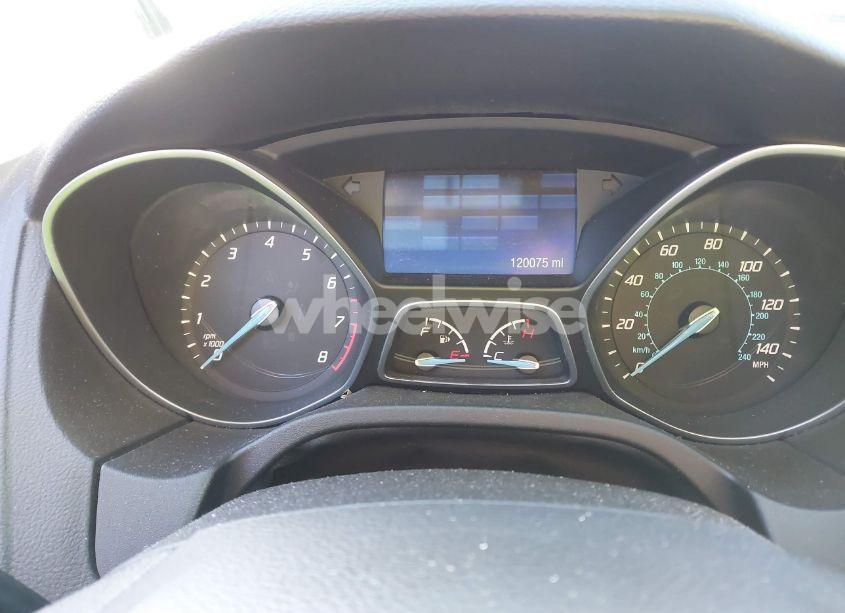 Photo 7 of 2014 Ford Focus SE (VIN 1FADP3F26EL245517)