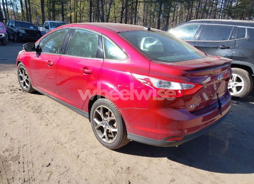 Photo 3 of 2014 Ford Focus SE (VIN 1FADP3F26EL251267)