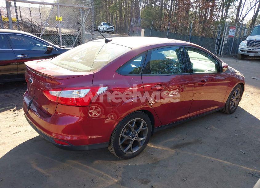 Photo 4 of 2014 Ford Focus SE (VIN 1FADP3F26EL251267)