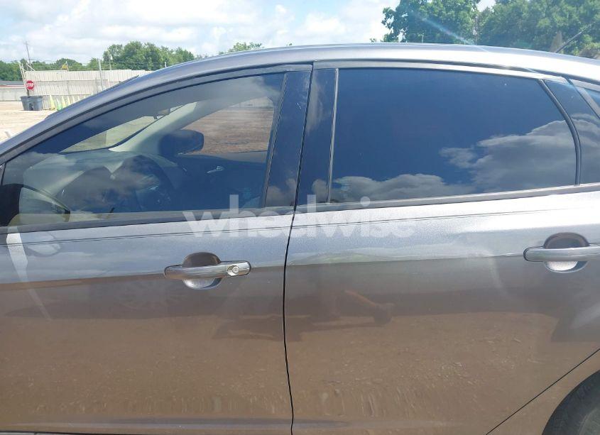 Photo 14 of 2014 Ford Focus SE (VIN 1FADP3F26EL254069)