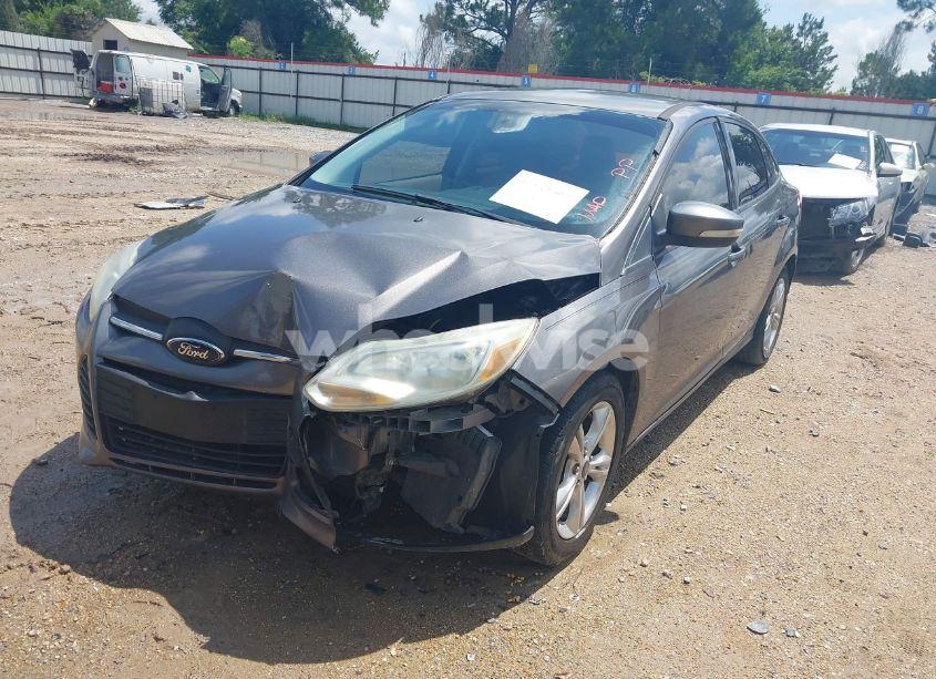 Photo 2 of 2014 Ford Focus SE (VIN 1FADP3F26EL254069)