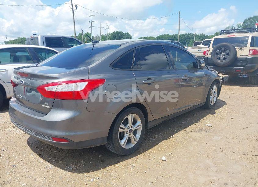 Photo 4 of 2014 Ford Focus SE (VIN 1FADP3F26EL254069)