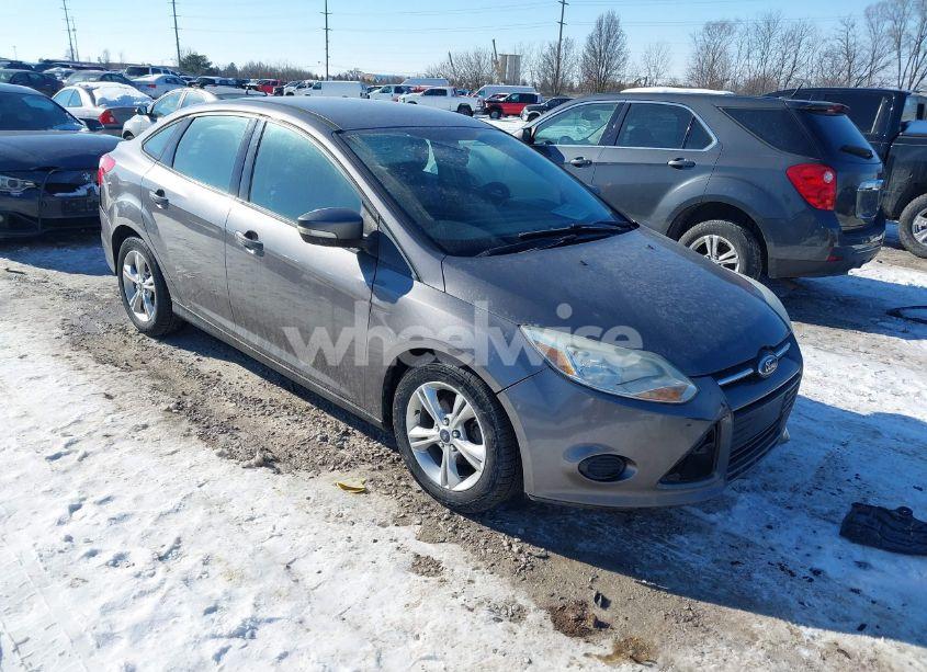 2014 Ford Focus SE (VIN 1FADP3F26EL292319) main photo