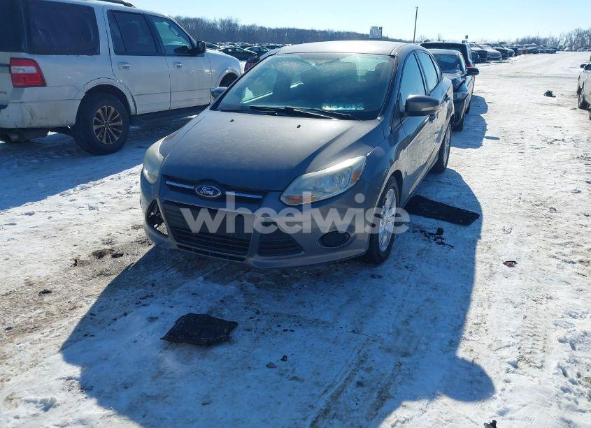 Photo 6 of 2014 Ford Focus SE (VIN 1FADP3F26EL292319)