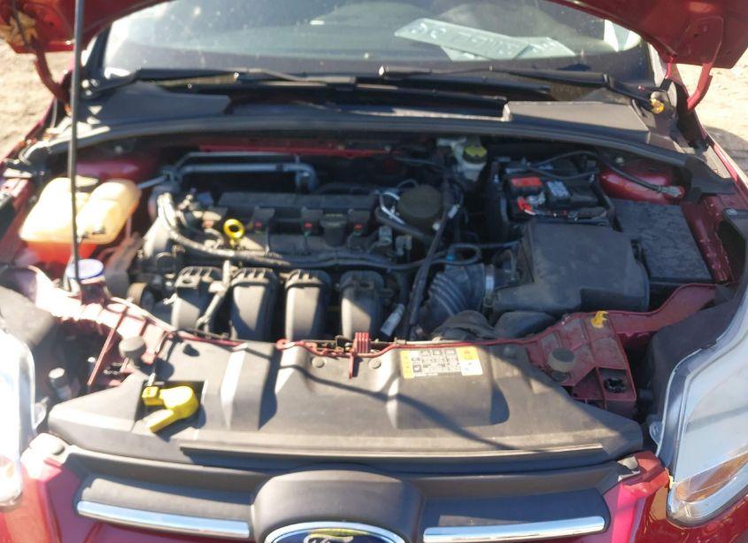 Photo 10 of 2014 Ford Focus SE (VIN 1FADP3F26EL353023)