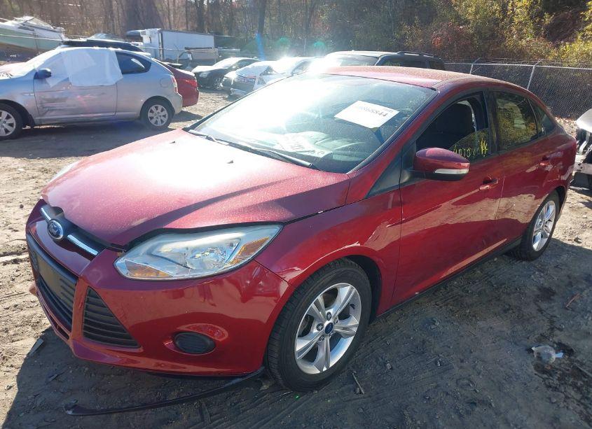 Photo 2 of 2014 Ford Focus SE (VIN 1FADP3F26EL353023)