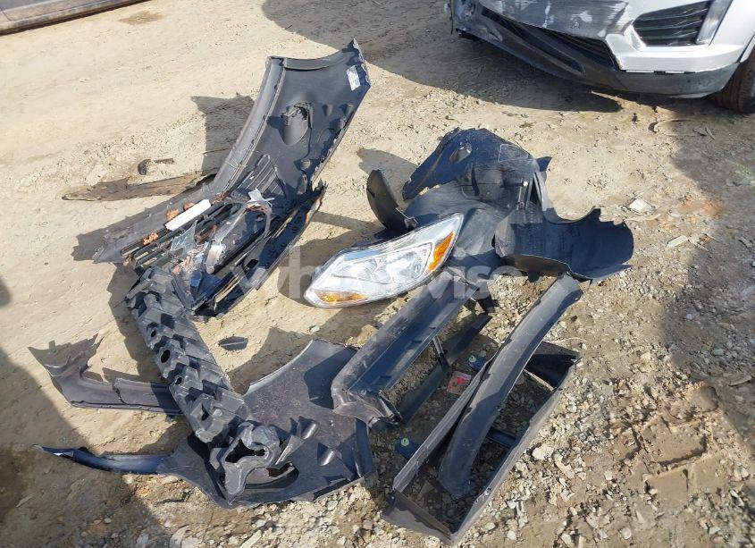 Photo 12 of 2014 Ford Focus SE (VIN 1FADP3F26EL370629)