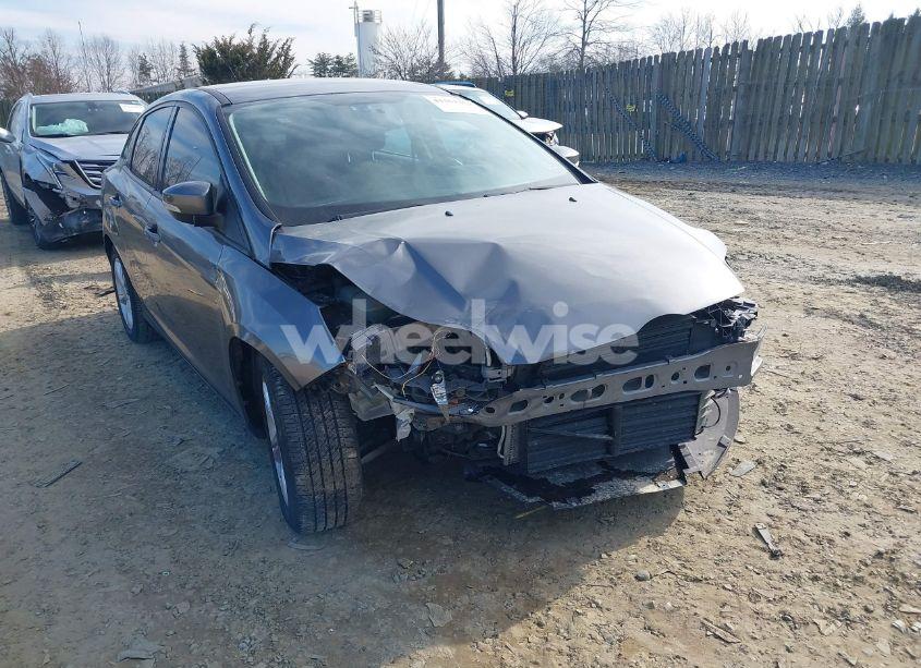 Photo 6 of 2014 Ford Focus SE (VIN 1FADP3F26EL370629)