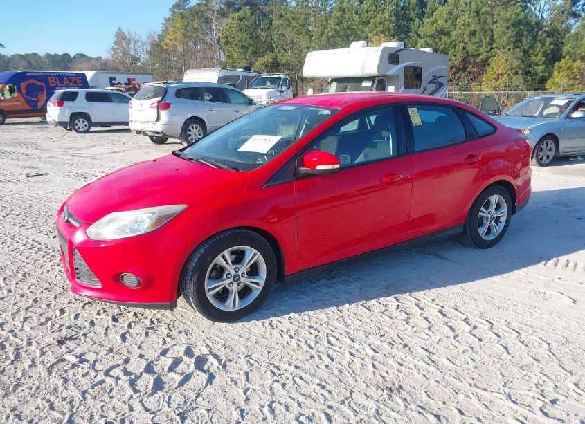 Photo 2 of 2014 Ford Focus SE (VIN 1FADP3F26EL378892)