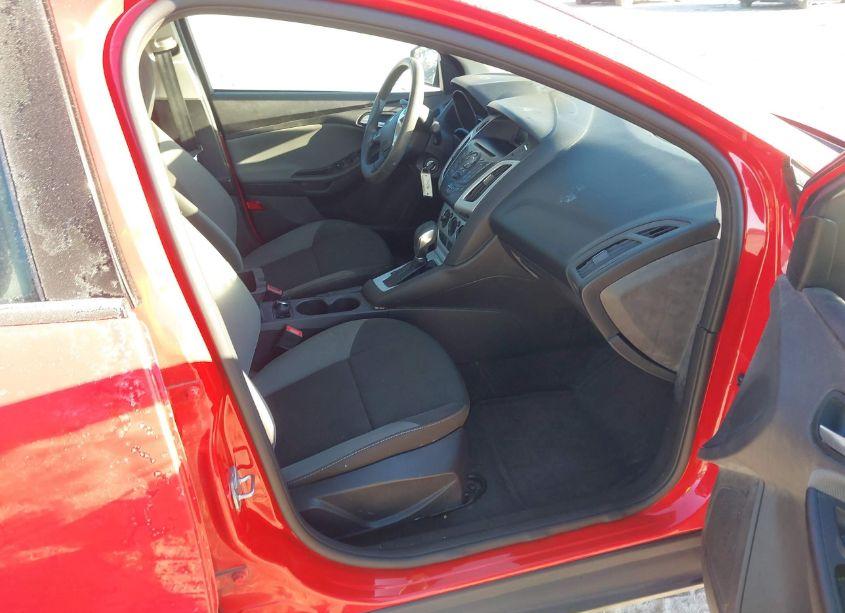 Photo 5 of 2014 Ford Focus SE (VIN 1FADP3F26EL378892)