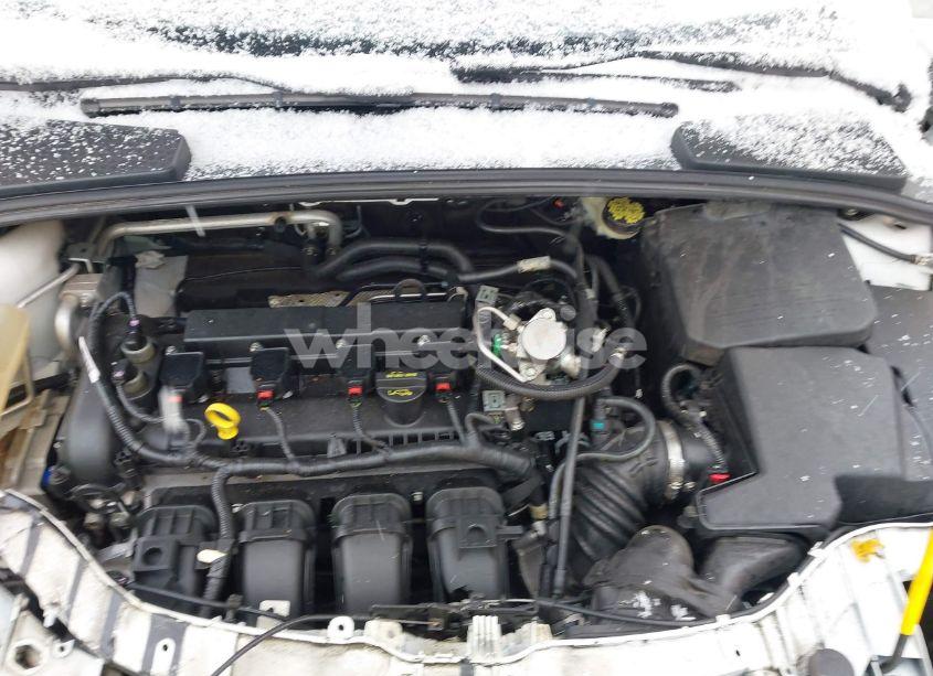 Photo 10 of 2014 Ford Focus SE (VIN 1FADP3F26EL388001)