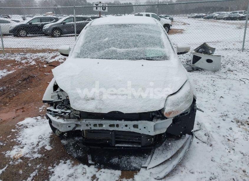 Photo 13 of 2014 Ford Focus SE (VIN 1FADP3F26EL388001)