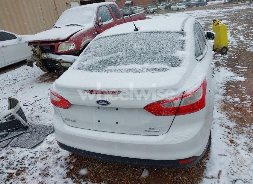 Photo 17 of 2014 Ford Focus SE (VIN 1FADP3F26EL388001)