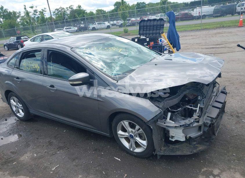 2014 Ford Focus SE (VIN 1FADP3F26EL409509) main photo