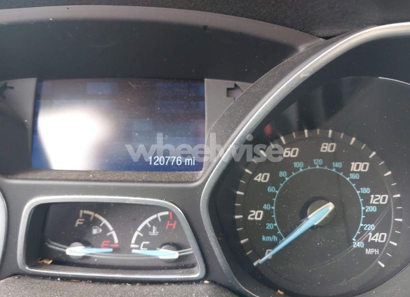 Photo 16 of 2014 Ford Focus SE (VIN 1FADP3F26EL409509)