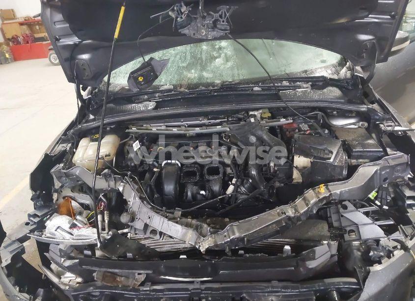 Photo 10 of 2014 Ford Focus SE (VIN 1FADP3F26EL412135)