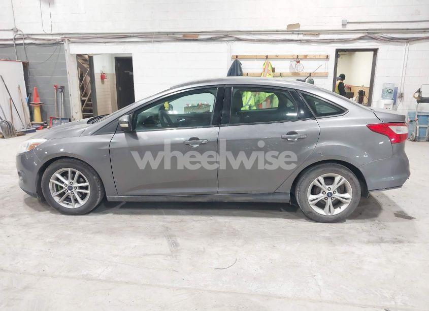 Photo 14 of 2014 Ford Focus SE (VIN 1FADP3F26EL446138)