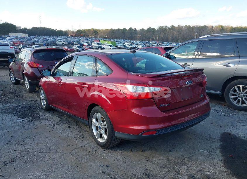 Photo 3 of 2014 Ford Focus SE (VIN 1FADP3F26EL448083)