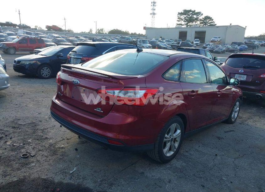 Photo 4 of 2014 Ford Focus SE (VIN 1FADP3F26EL448083)