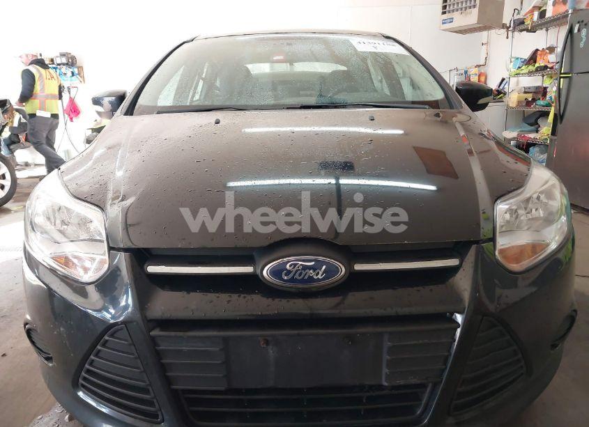 Photo 12 of 2014 Ford Focus SE (VIN 1FADP3F26EL449475)