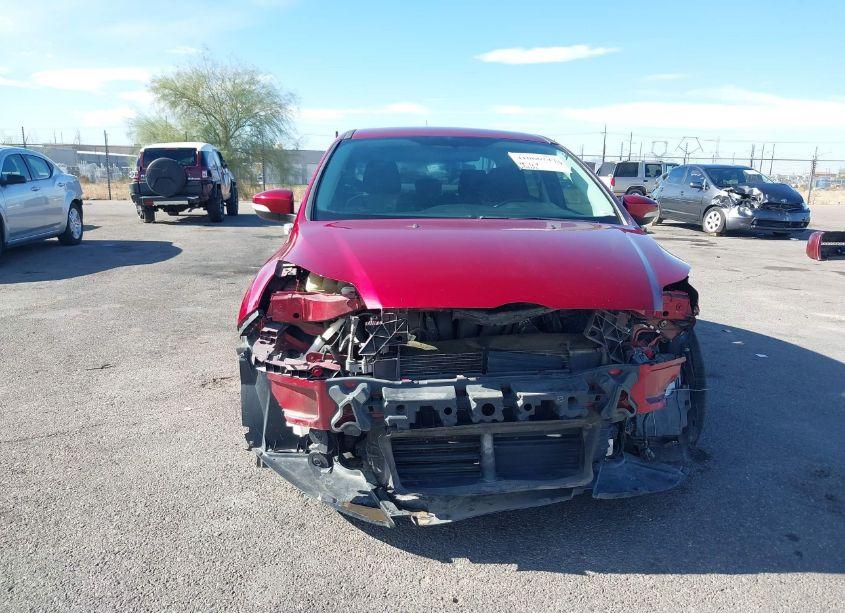 Photo 13 of 2014 Ford Focus SE (VIN 1FADP3F26EL461724)