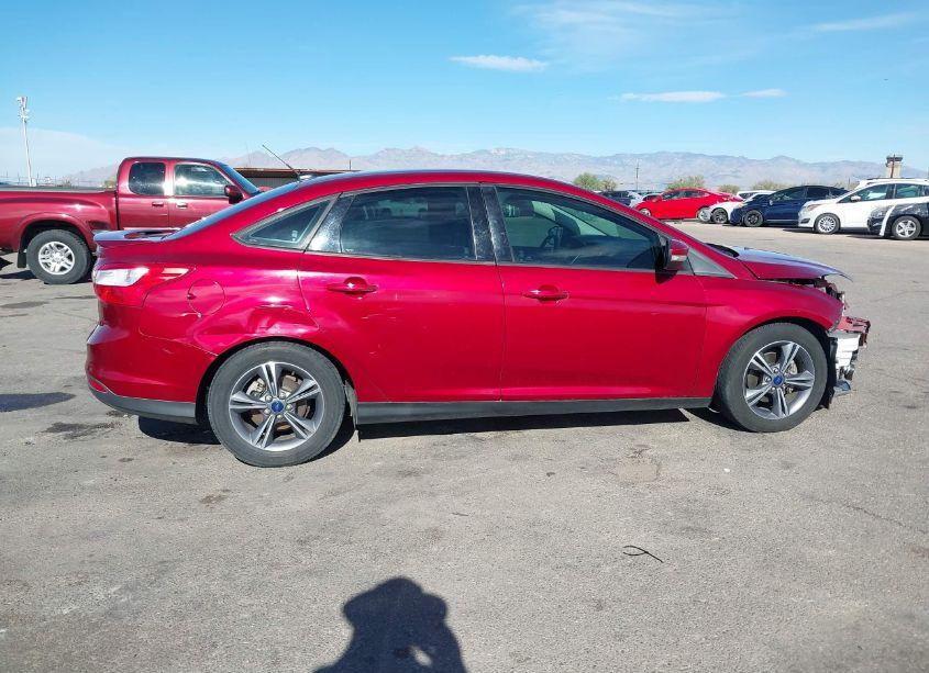 Photo 14 of 2014 Ford Focus SE (VIN 1FADP3F26EL461724)