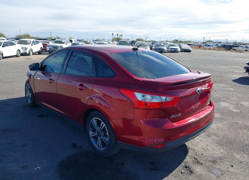 Photo 3 of 2014 Ford Focus SE (VIN 1FADP3F26EL461724)