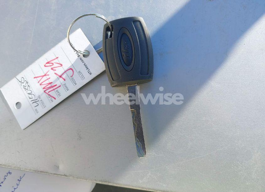 Photo 11 of 2015 Ford Focus SE (VIN 1FADP3F26FL207335)