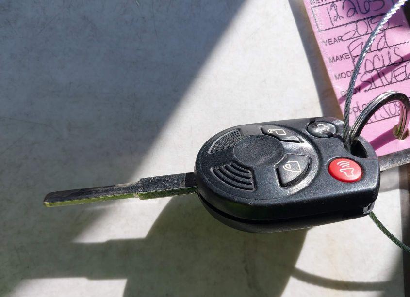 Photo 11 of 2015 Ford Focus SE (VIN 1FADP3F26FL215404)