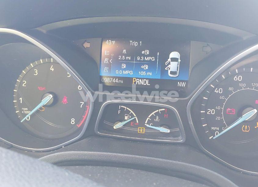 Photo 7 of 2015 Ford Focus SE (VIN 1FADP3F26FL226595)