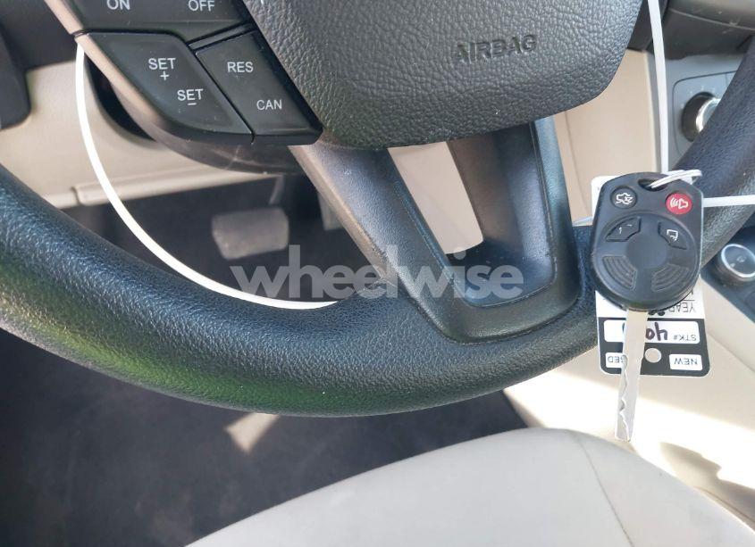 Photo 11 of 2015 Ford Focus SE (VIN 1FADP3F26FL227407)