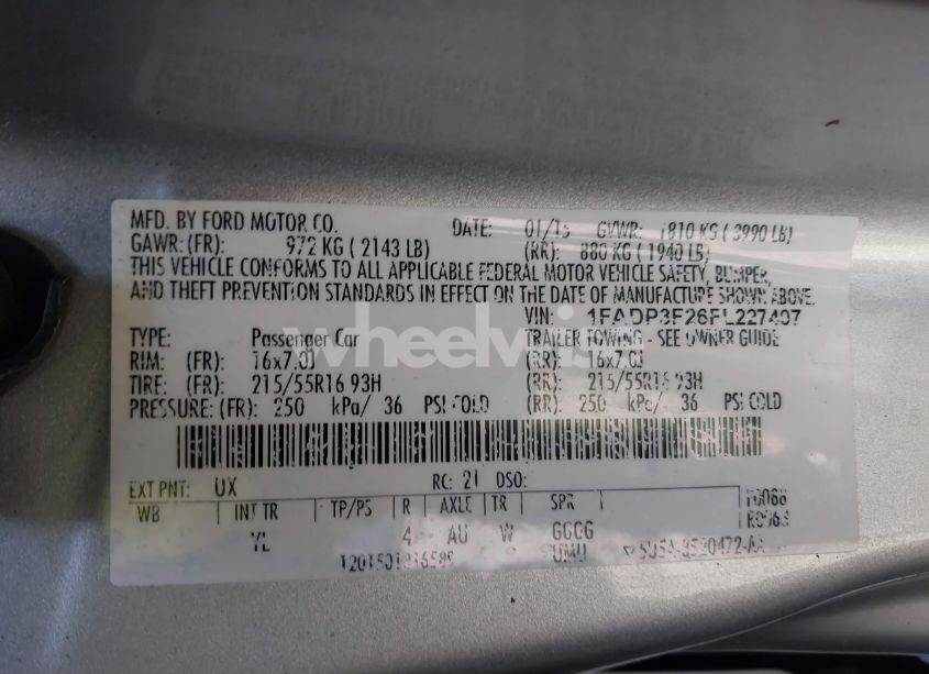 Photo 9 of 2015 Ford Focus SE (VIN 1FADP3F26FL227407)