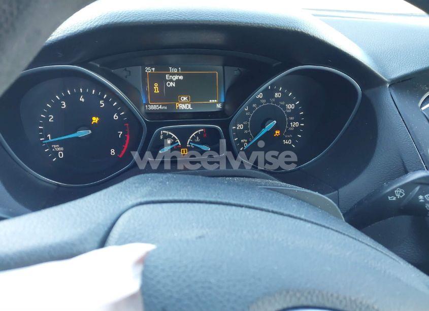 Photo 7 of 2015 Ford Focus SE (VIN 1FADP3F26FL244000)
