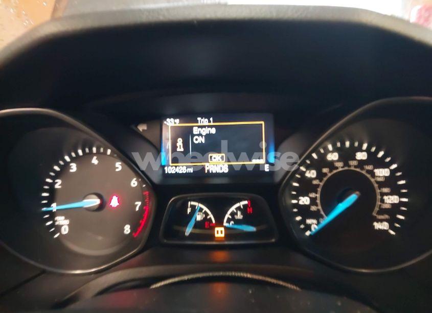 Photo 7 of 2015 Ford Focus SE (VIN 1FADP3F26FL279667)