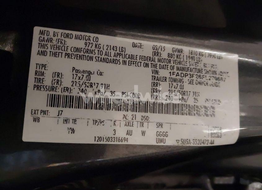 Photo 9 of 2015 Ford Focus SE (VIN 1FADP3F26FL279667)