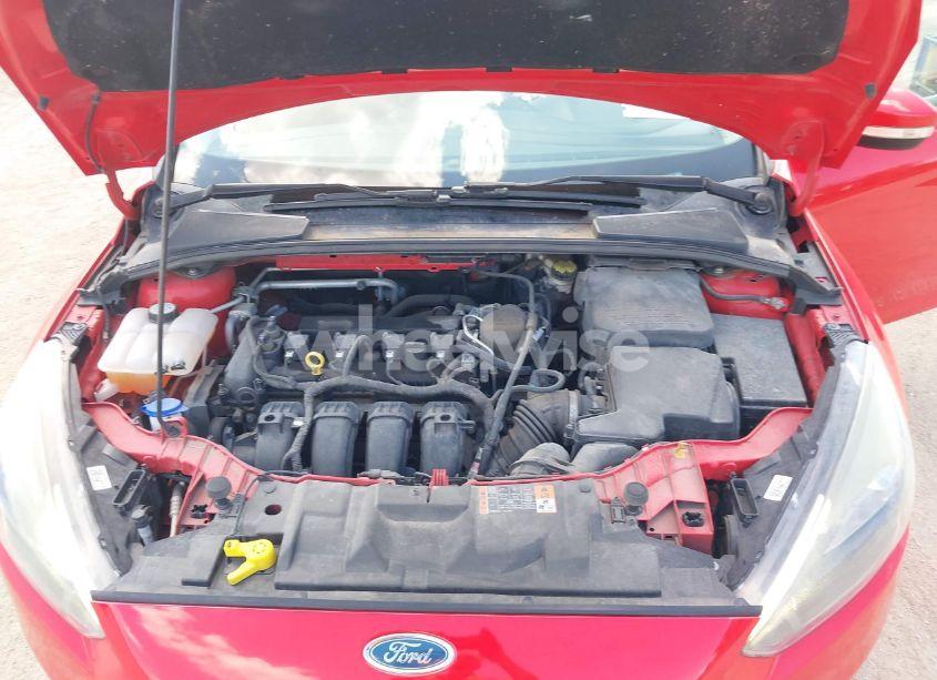 Photo 10 of 2015 Ford Focus SE (VIN 1FADP3F26FL308519)