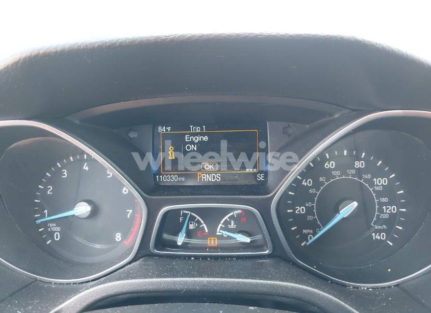 Photo 7 of 2015 Ford Focus SE (VIN 1FADP3F26FL308519)