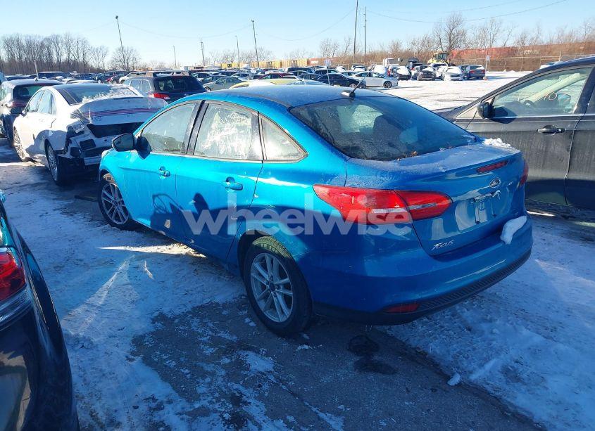 Photo 3 of 2015 Ford Focus SE (VIN 1FADP3F26FL333047)