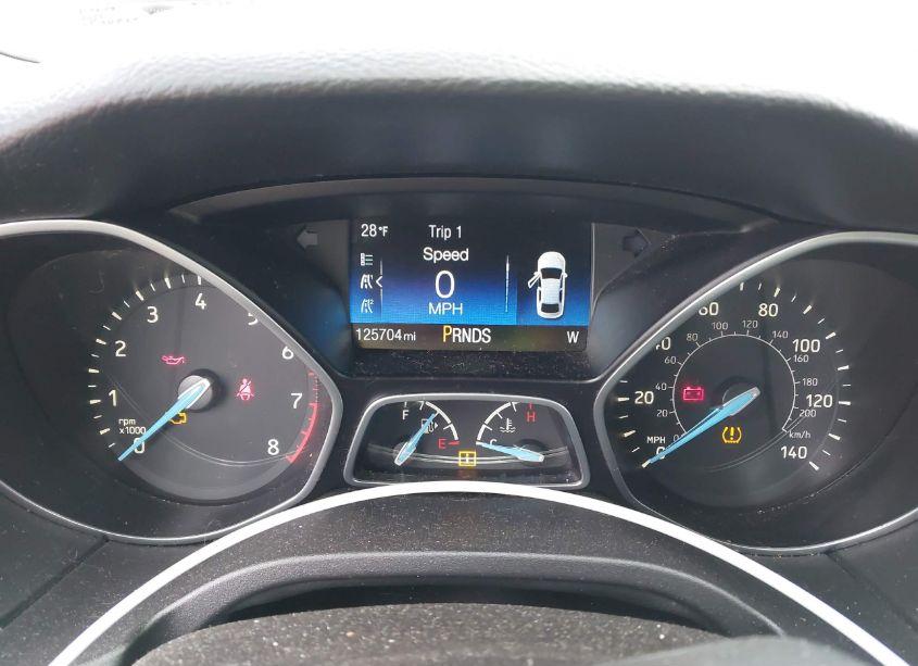 Photo 7 of 2015 Ford Focus SE (VIN 1FADP3F26FL340130)