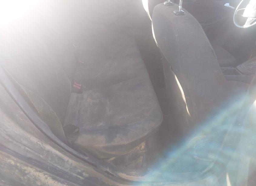 Photo 8 of 2015 Ford Focus SE (VIN 1FADP3F26FL378487)