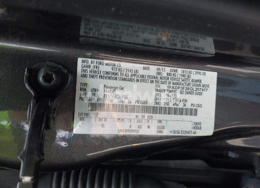 Photo 9 of 2016 Ford Focus SE (VIN 1FADP3F26GL207417)