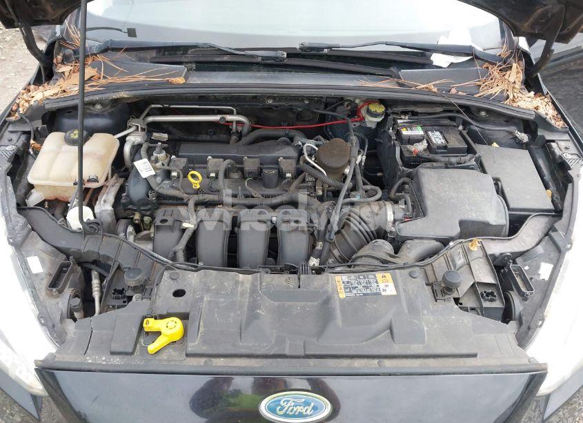 Photo 10 of 2016 Ford Focus SE (VIN 1FADP3F26GL249182)