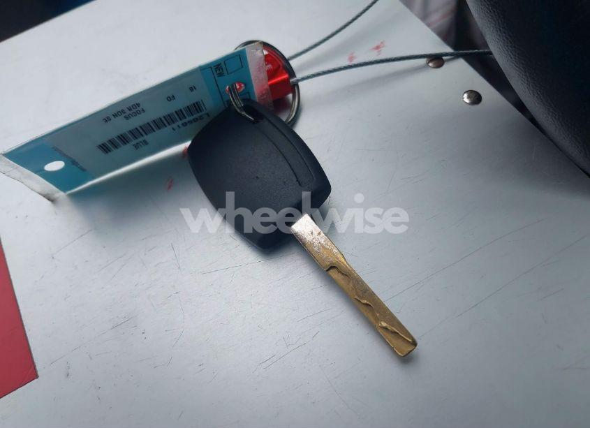 Photo 11 of 2016 Ford Focus SE (VIN 1FADP3F26GL265611)