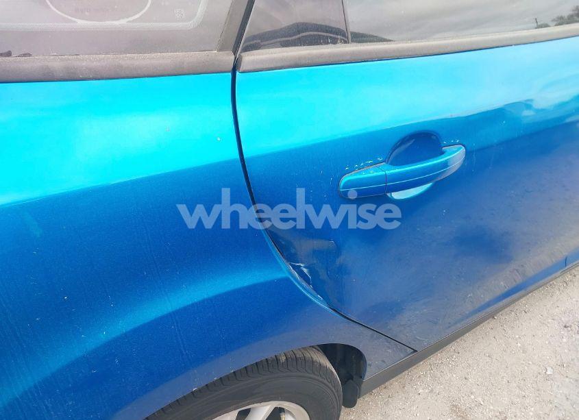 Photo 16 of 2016 Ford Focus SE (VIN 1FADP3F26GL265611)