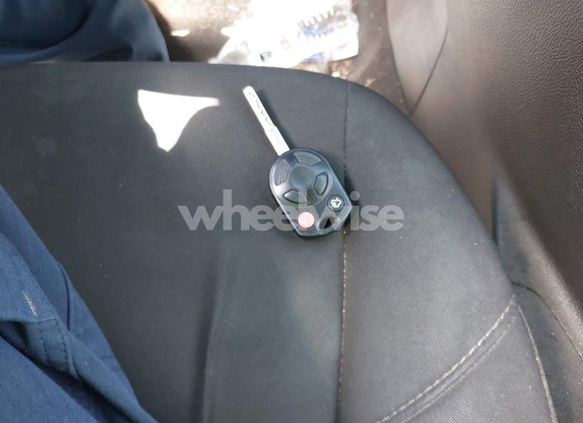 Photo 11 of 2016 Ford Focus SE (VIN 1FADP3F26GL285390)