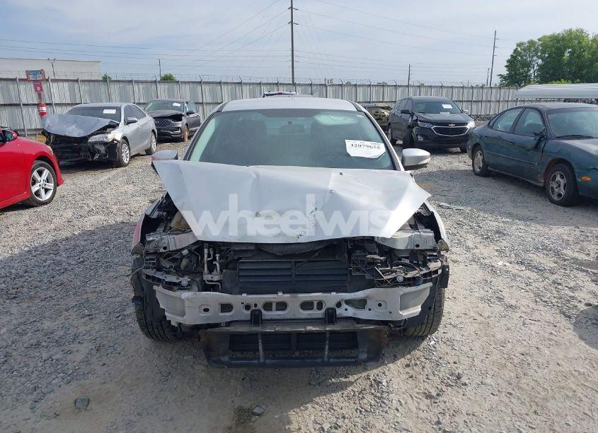 Photo 13 of 2016 Ford Focus SE (VIN 1FADP3F26GL287656)