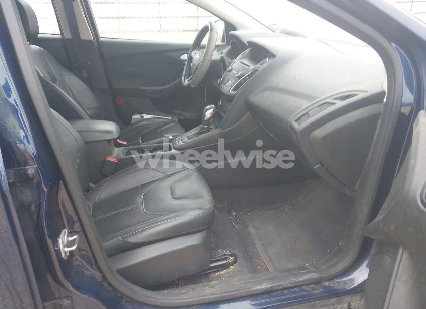 Photo 5 of 2016 Ford Focus SE (VIN 1FADP3F26GL295160)