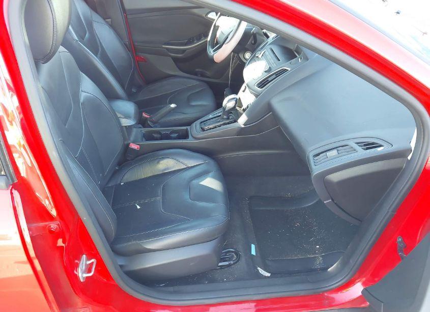 Photo 5 of 2016 Ford Focus SE (VIN 1FADP3F26GL310756)