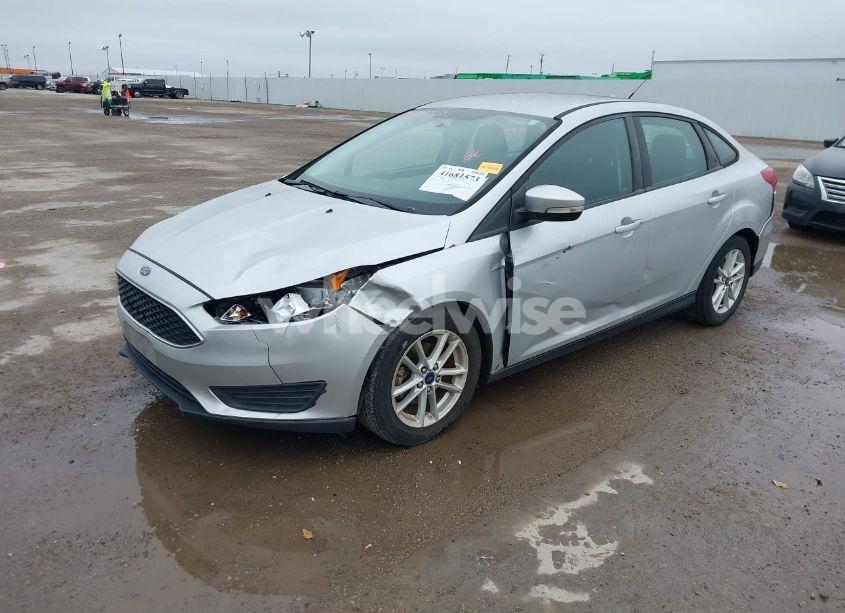 Photo 6 of 2016 Ford Focus SE (VIN 1FADP3F26GL324592)