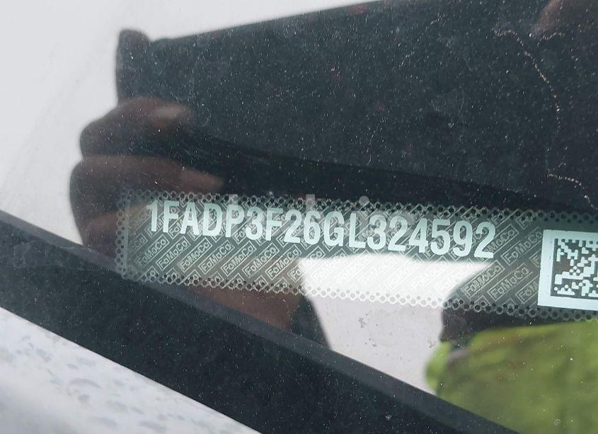 Photo 9 of 2016 Ford Focus SE (VIN 1FADP3F26GL324592)